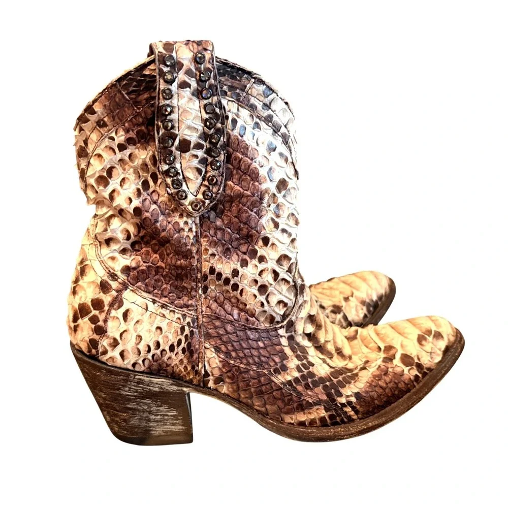 Old Gringo python snakeskin